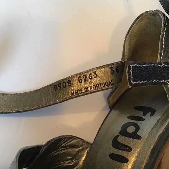 Fidji- Ankle Strap Pump - Picture 9 of 12